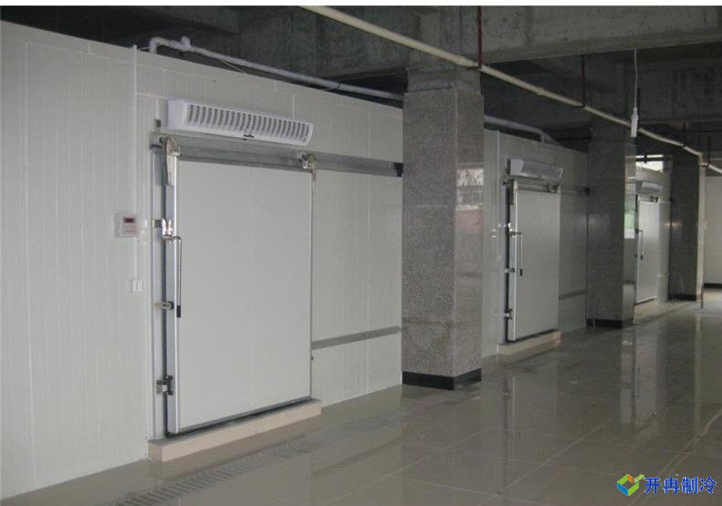 建造一个中型冷库，冷库一平方多少钱